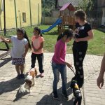 Psí odpoledne v azylovém domě pro matky s dětmi